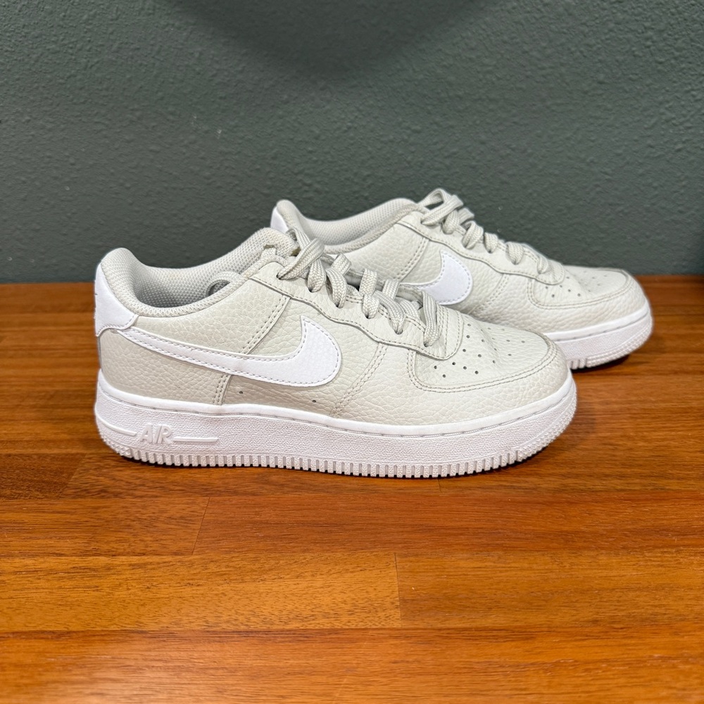 Nike Air Force 1 Low in Light Beige and White